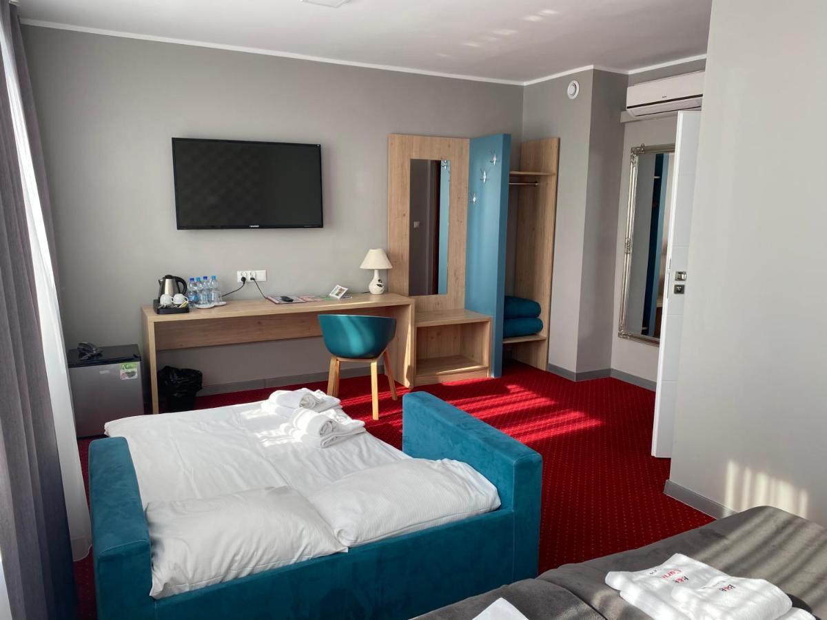 Carina Hotel Tczew Exteriör bild